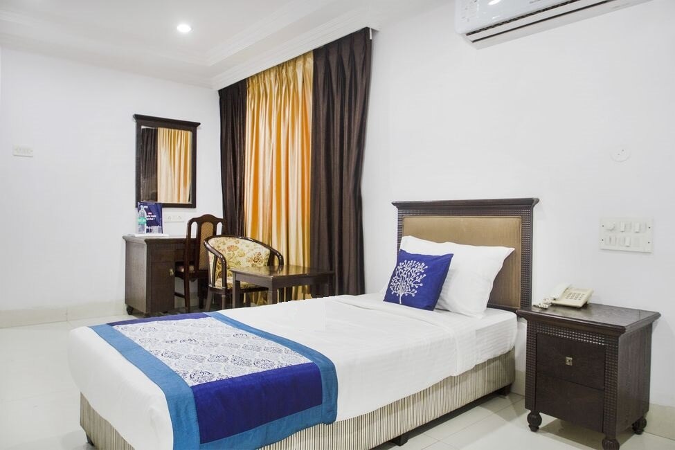 Hotel Srinivasa Residency - Tap to explore photos