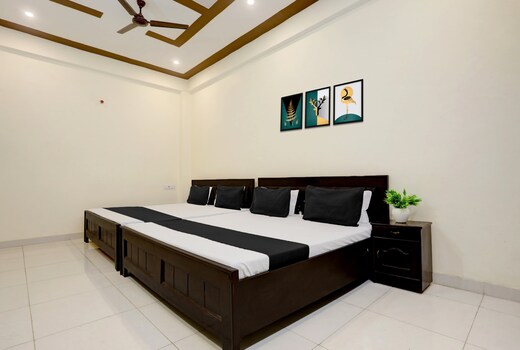 Hotel O Yatharth Inn Paying Guest House
