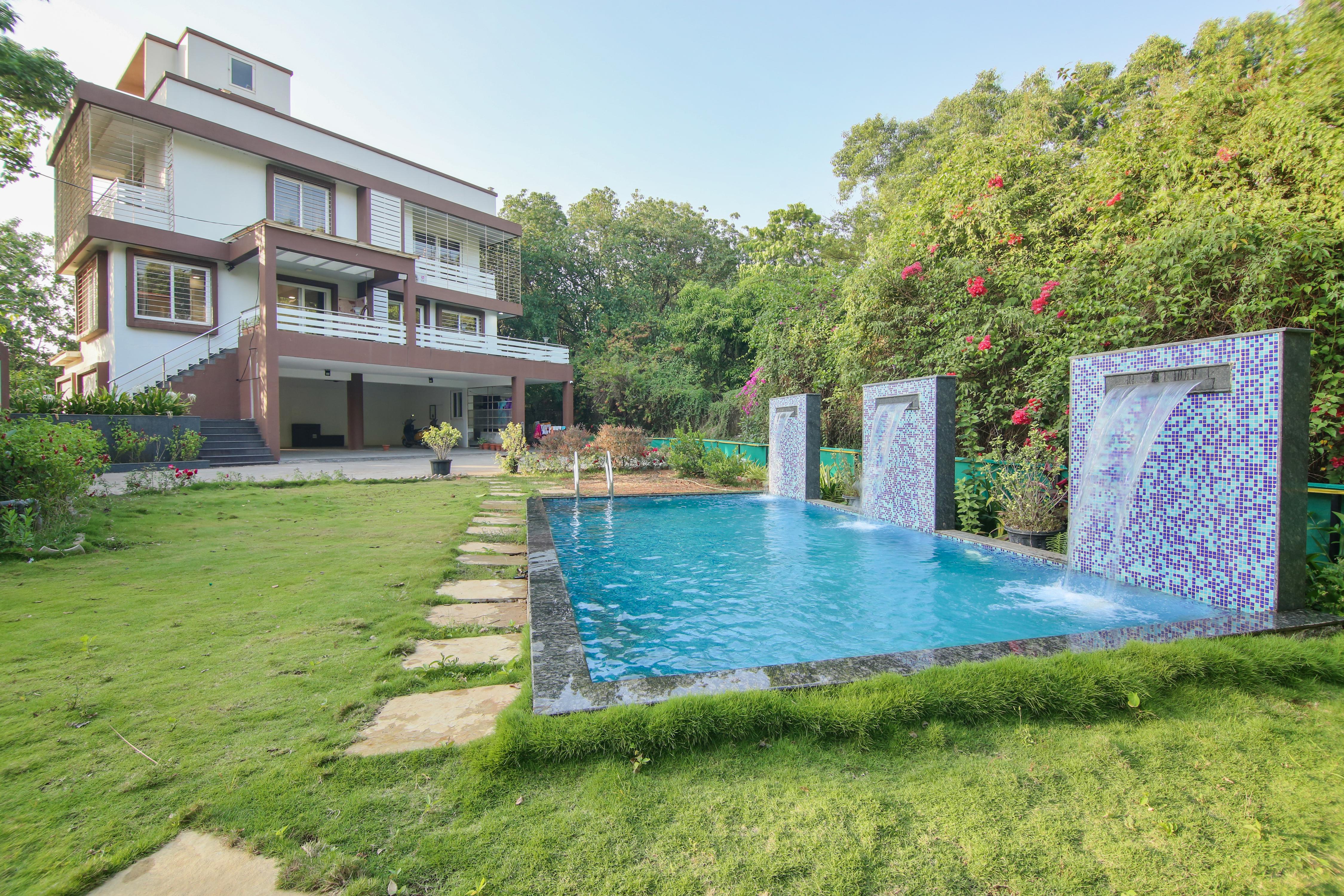 3BHK Solitaire Villa by Jalanta Stays - Tap to explore photos