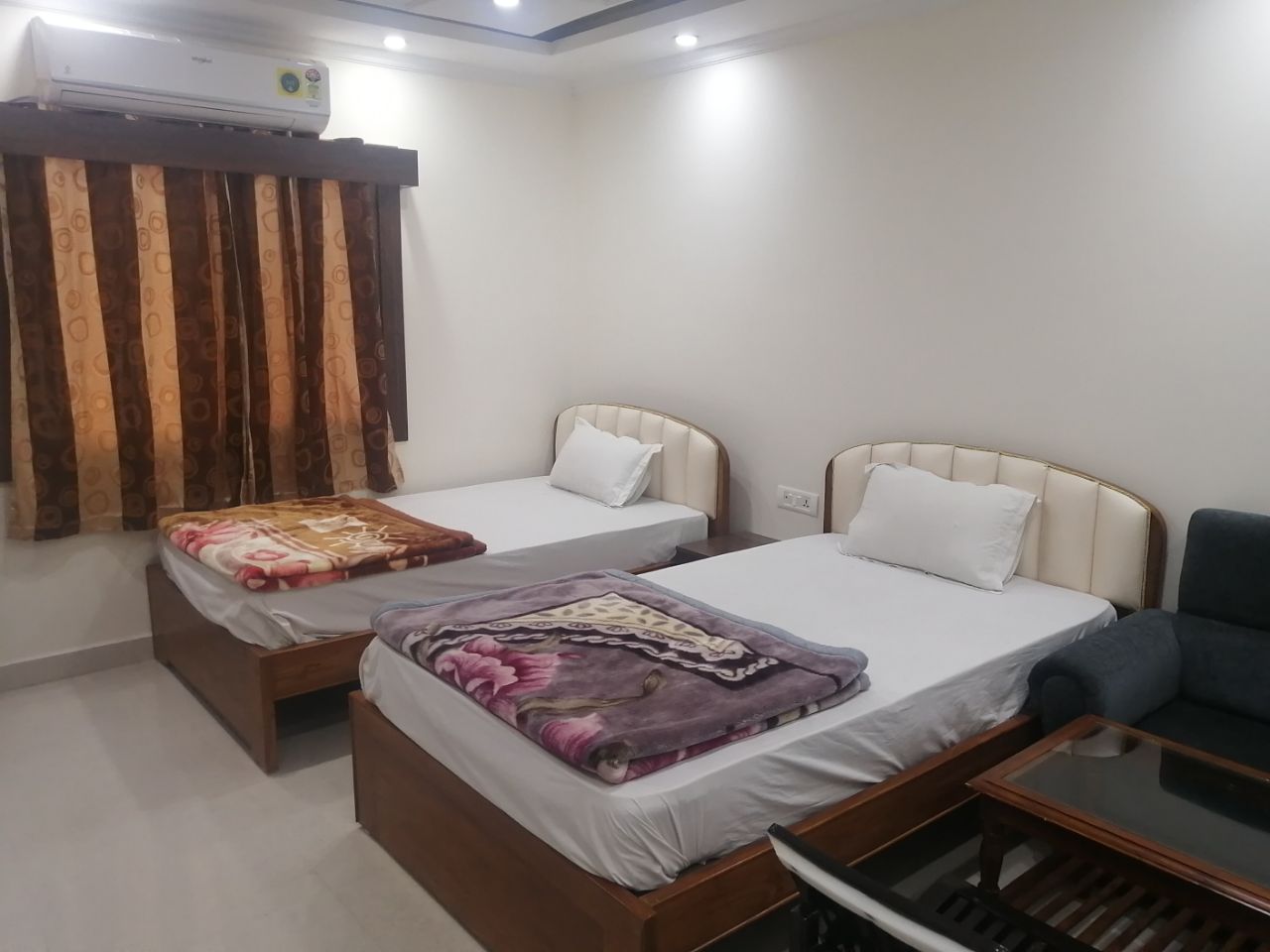 Dhamma Guest House - Tap to explore photos