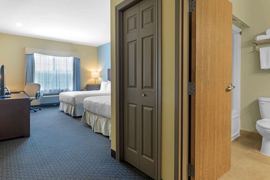 Best Western Plus Liverpool Hotel & Conference Centre - Tap to explore photos