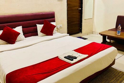Hotel Sukh Vilas