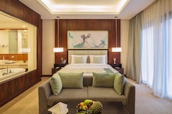 Triumph Luxury Hotel, Cairo