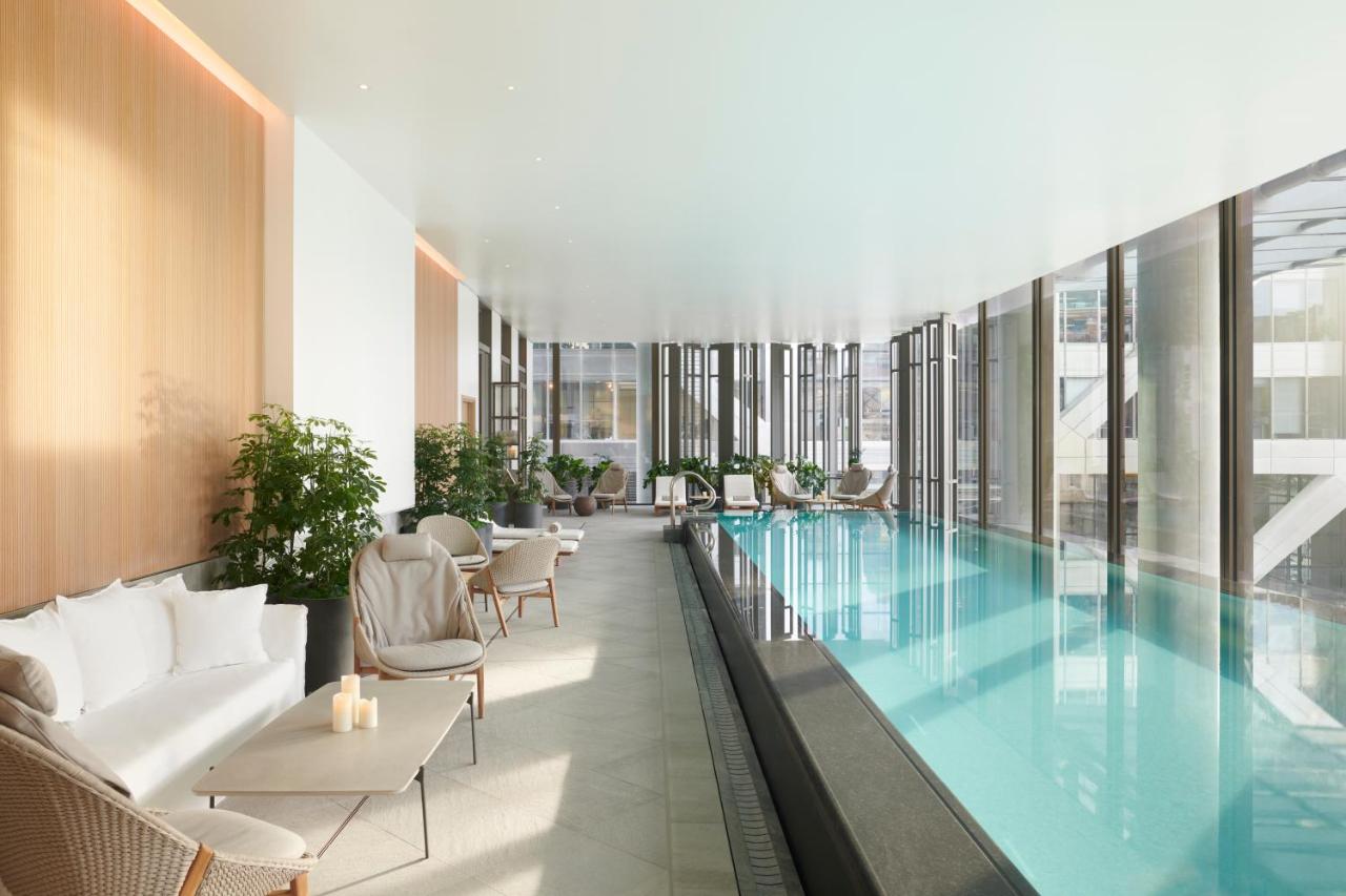 Pan Pacific London - Tap to explore photos