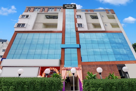 Super Hotel O Murali Nagar Near NAD Junction