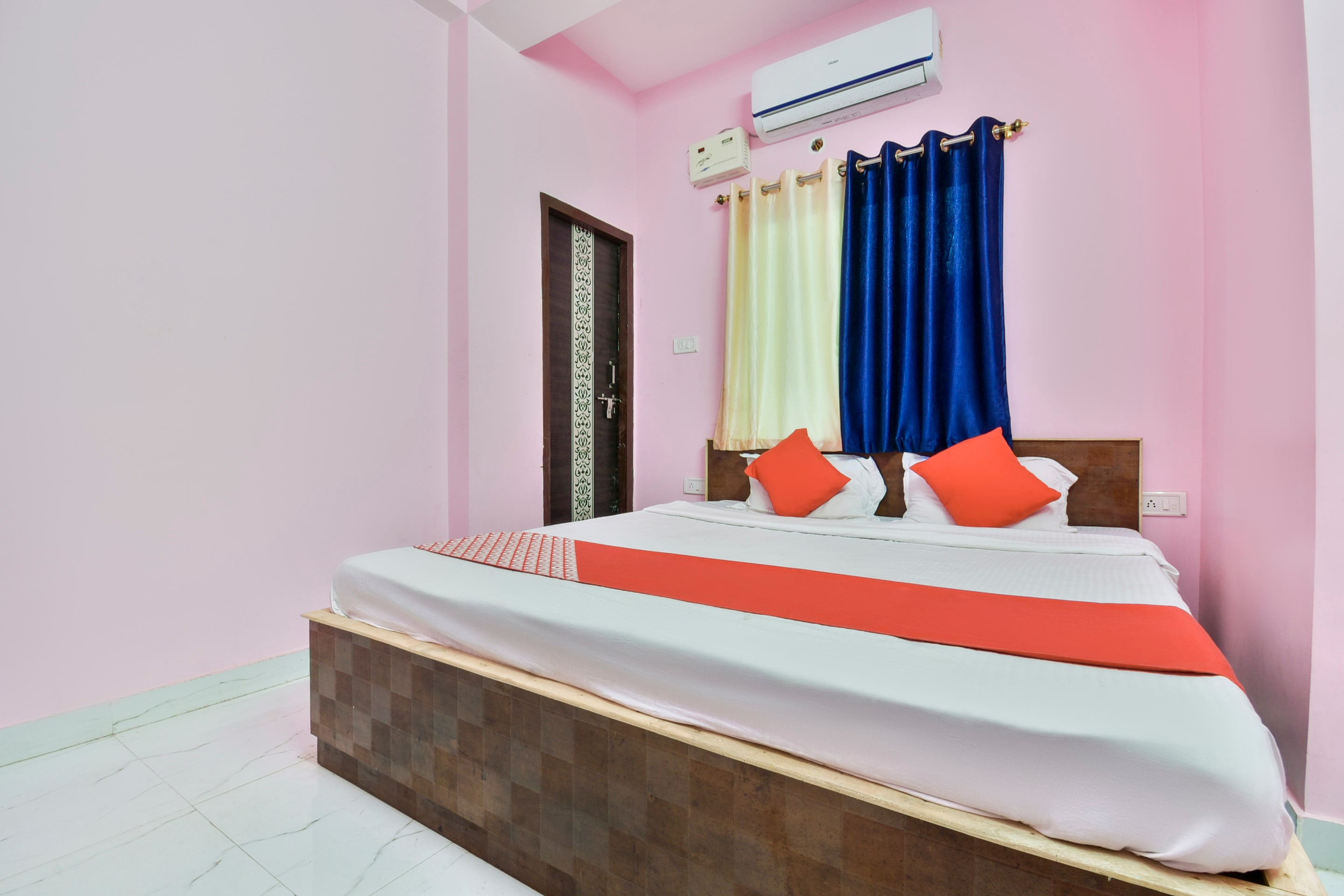 Hotel O Rainbow Homestay - Tap to explore photos