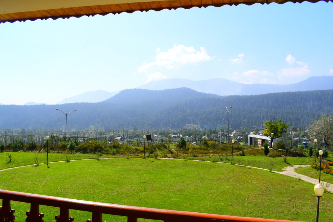 Grand Mumtaz Tangmarg - Tap to explore photos