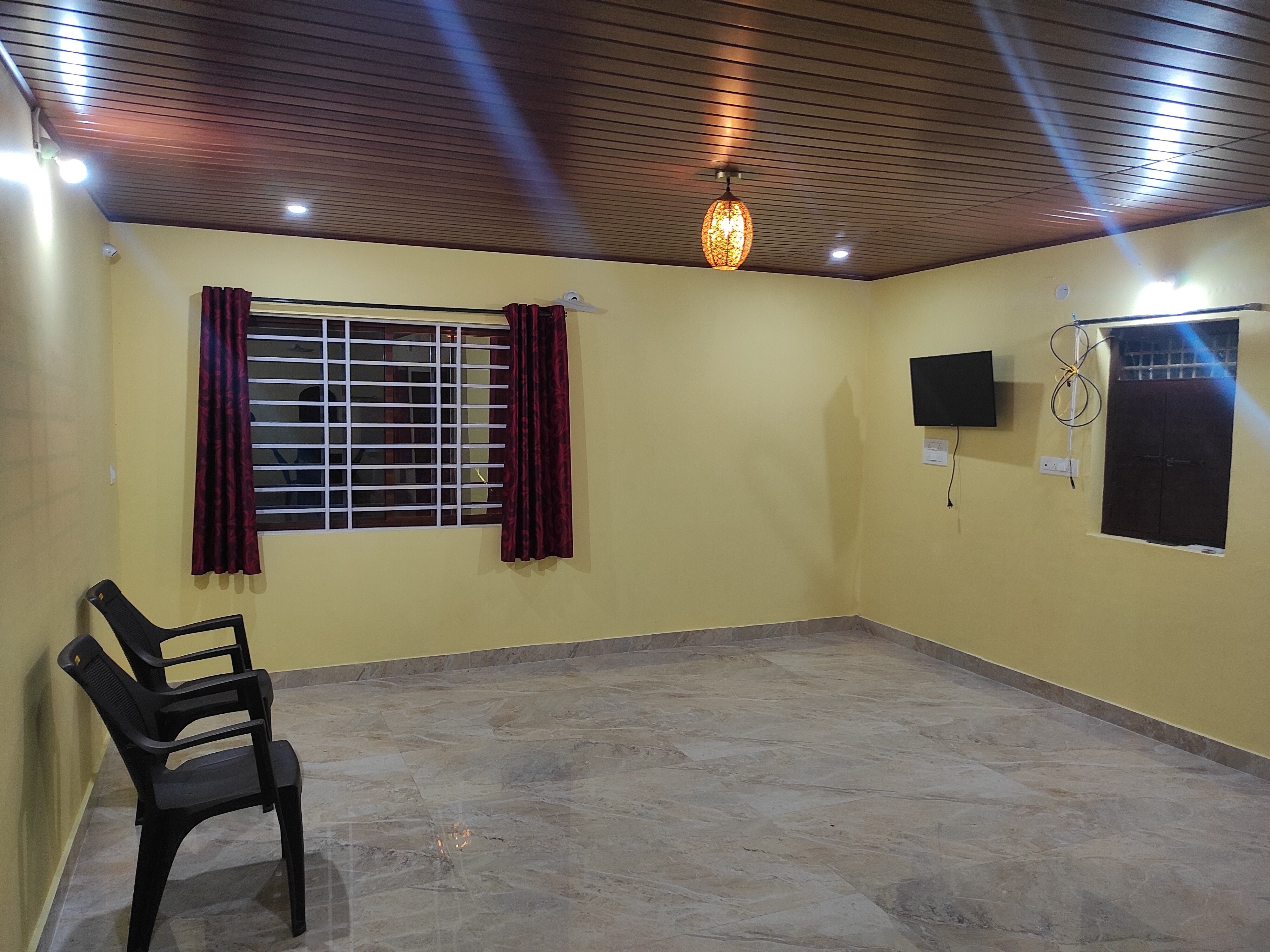 Sai homestay Suraj - Tap to explore photos