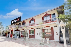 Hotel O RamdevGarh Resort, Sanand