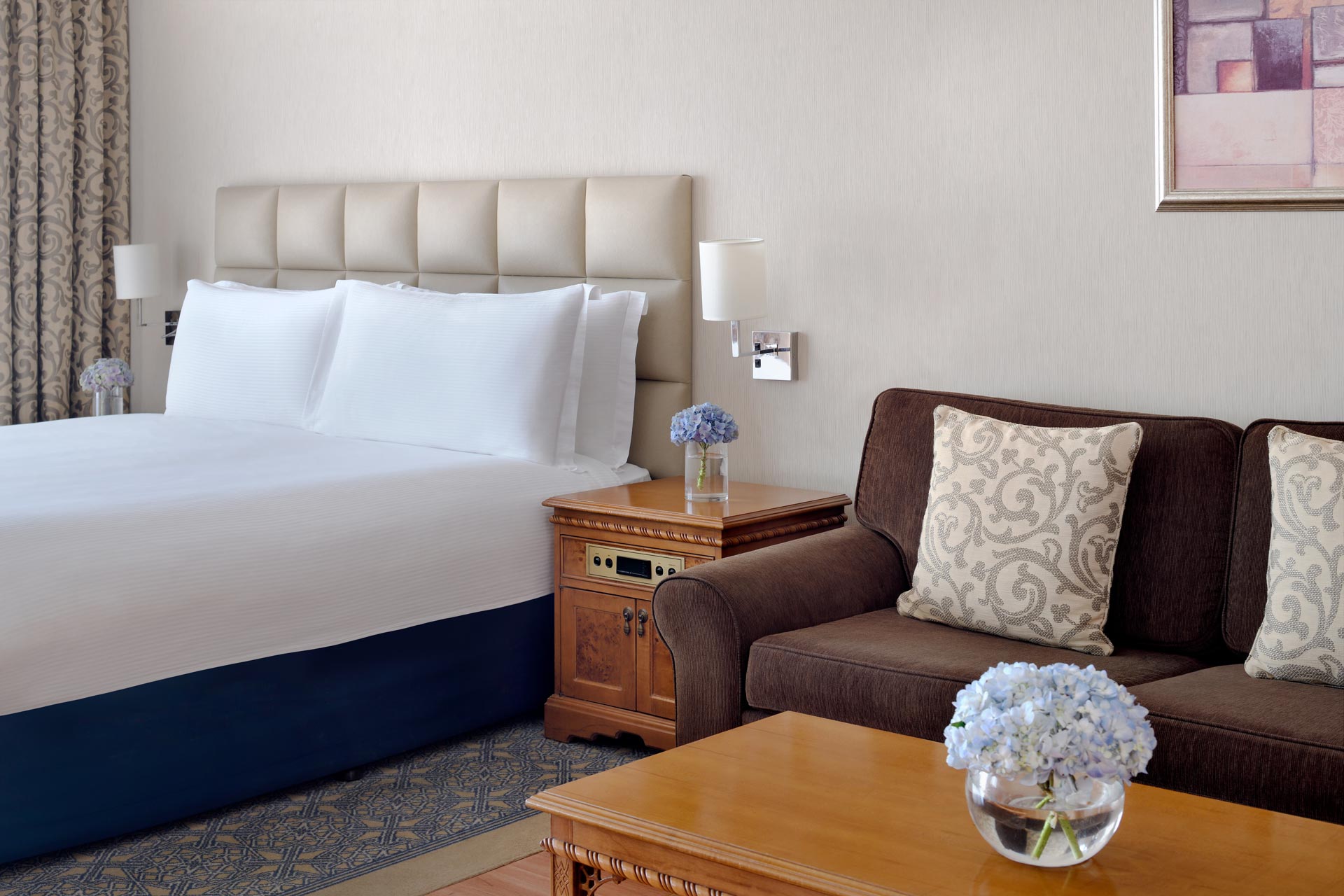 Millennium Plaza Downtown Hotel - Tap to explore photos