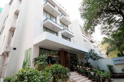 Hotel The Centrum, Delhi