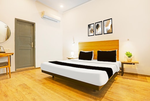 Super Townhouse Vijay Khand Gomti Nagar