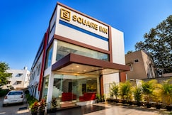 Square Inn, Devanhalli