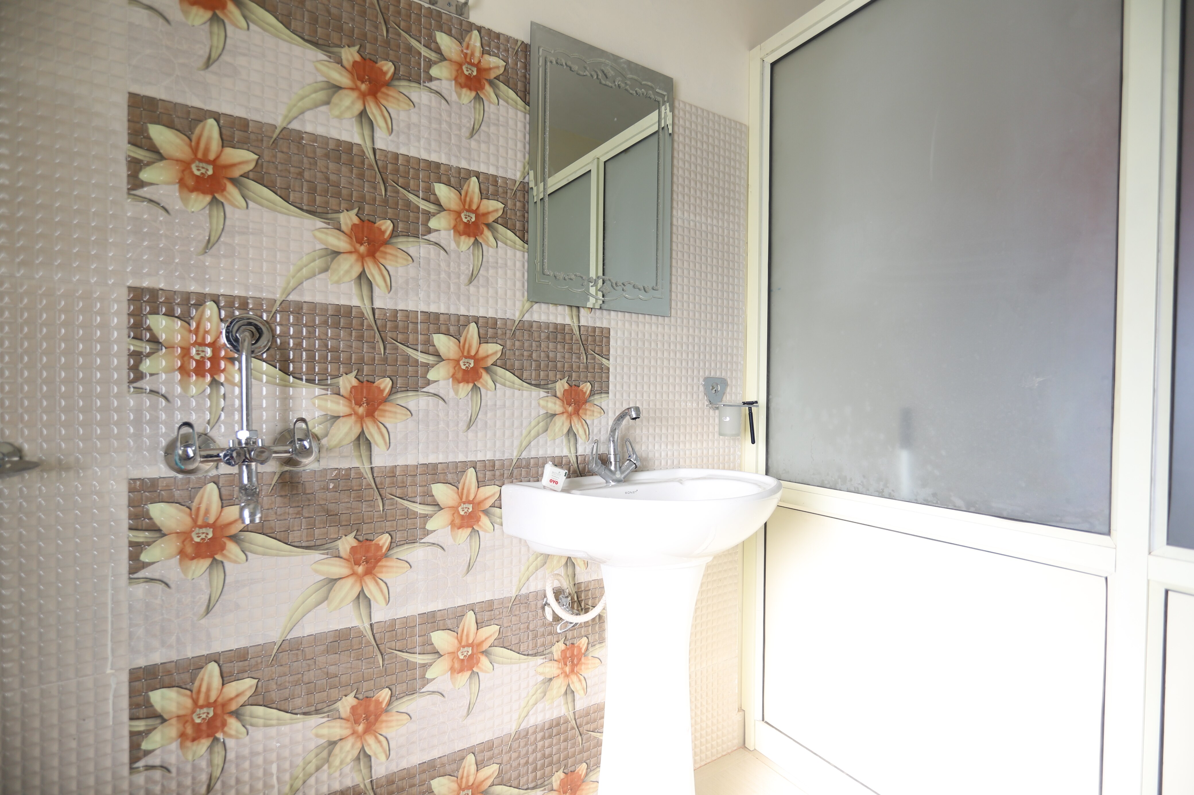Rama Homestay - Tap to explore photos