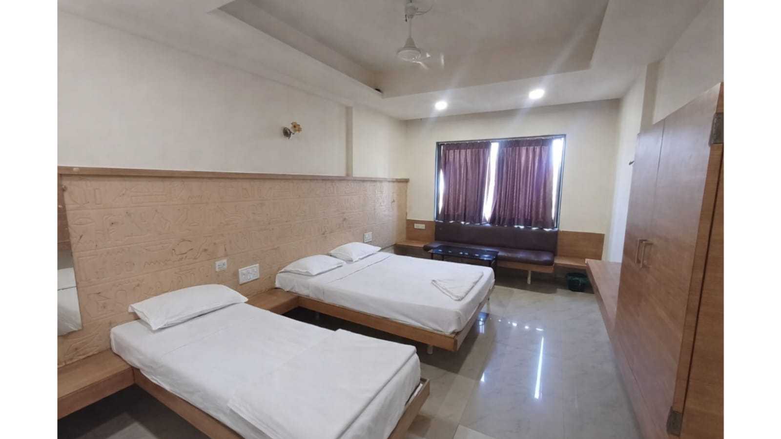 Hotel O Kolhapur Gate Formerly Tanwani Lodging
