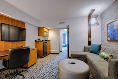 DoubleTree Suites by Hilton Hotel & Conference Center Chicago-Downers Grove, Dupage
