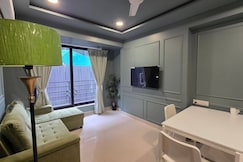 Fortune Crown 101- Luxurious Apartment, Mumbai