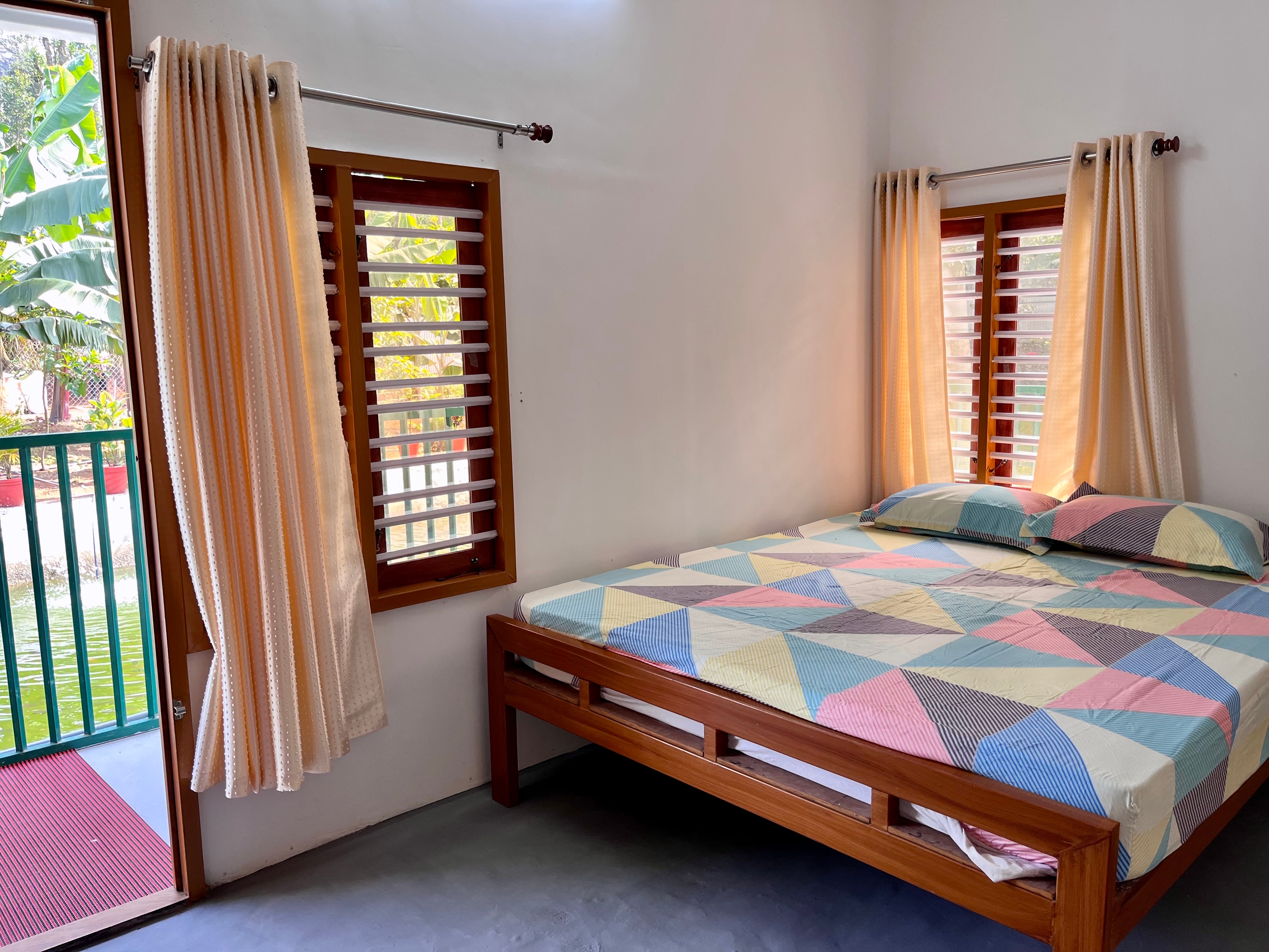 Nedumparayil Farm Stay - Tap to explore photos