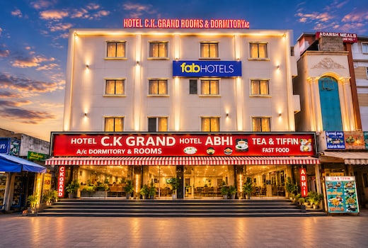 Fabhotel CK Grand - Nr Vijayawada Railway Station