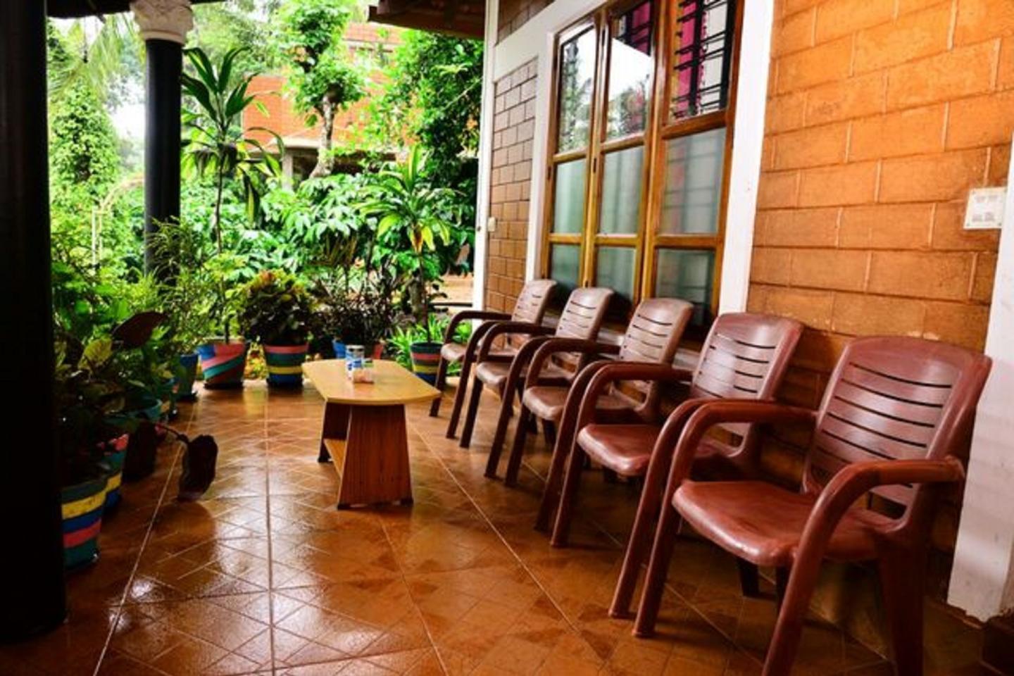 Deep Woodz Estate Stay | Rooms in a Villa - Tap to explore photos