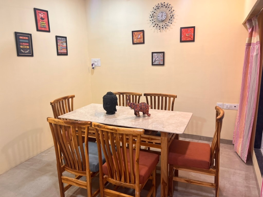 Pinaki Comfort Stay Vile Parle Near Airport 2