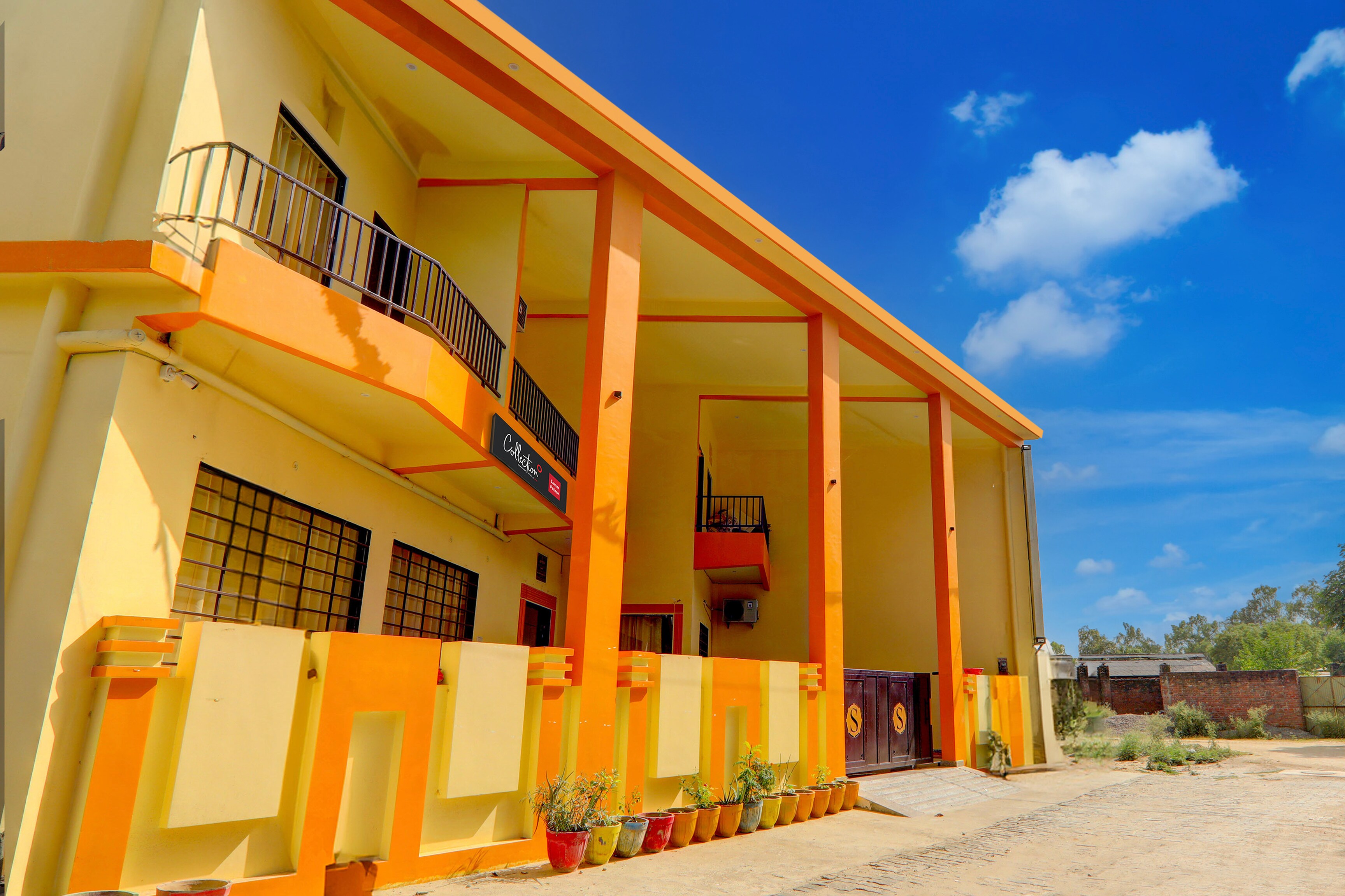 Hotel O Samar palace - Tap to explore photos