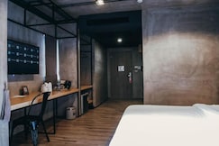 De Prime@rangnam, Your Tailor Made Hotel, Bangkok