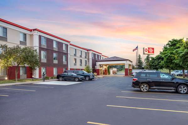 Best Western Plus Eau Claire Conference Center - Tap to explore photos