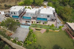 Kaizen Eirene Luxe - Infinity Pool Villa, Udaipur
