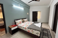 Pavithra 3BH Apartment | 500m from Guruvayur Temple, Ponnani