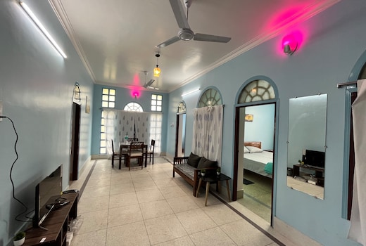 Cozy  2BHK  Apartment at Burdwan