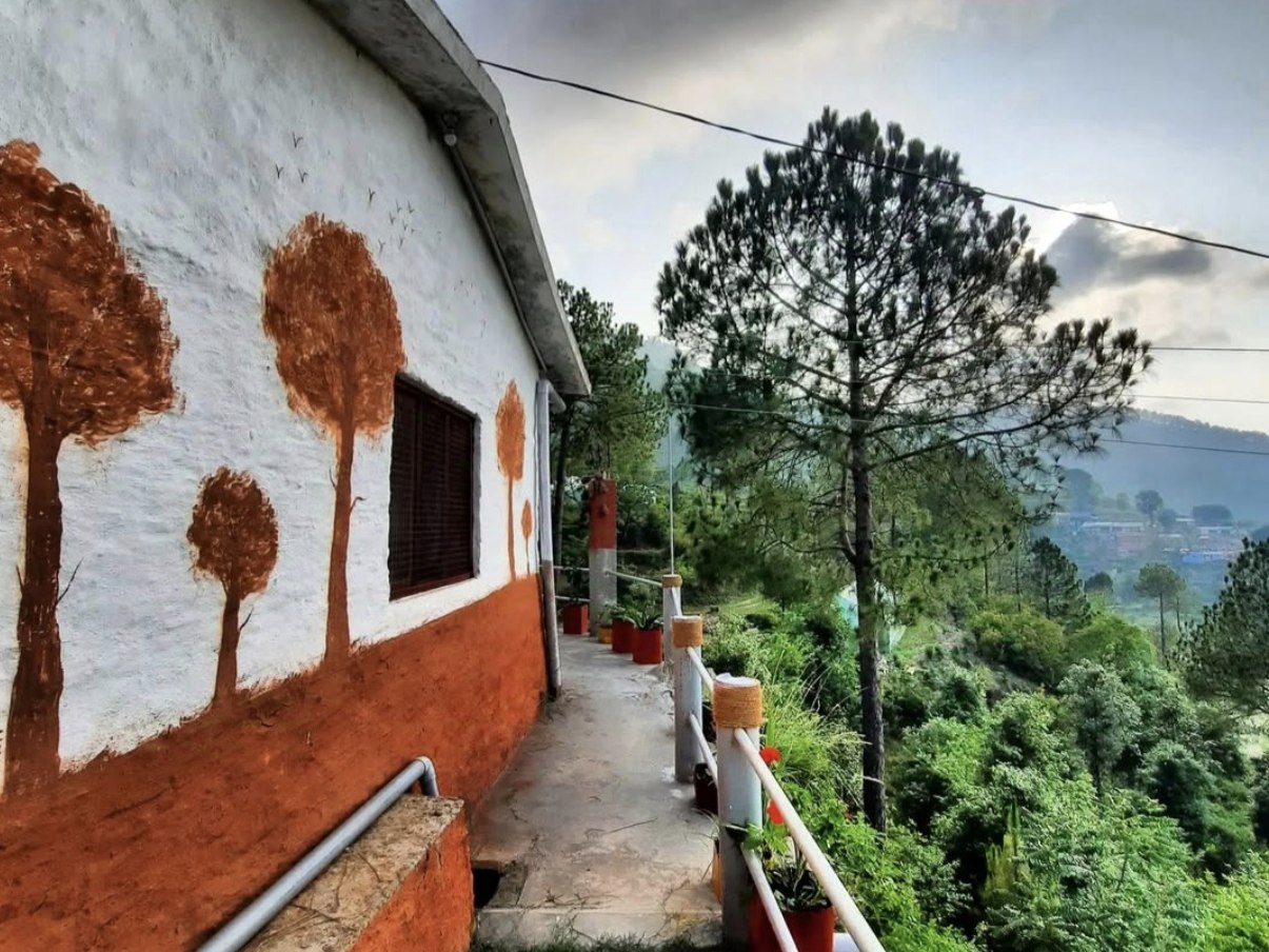 DANDA BASERA HOMESTAY - Tap to explore photos