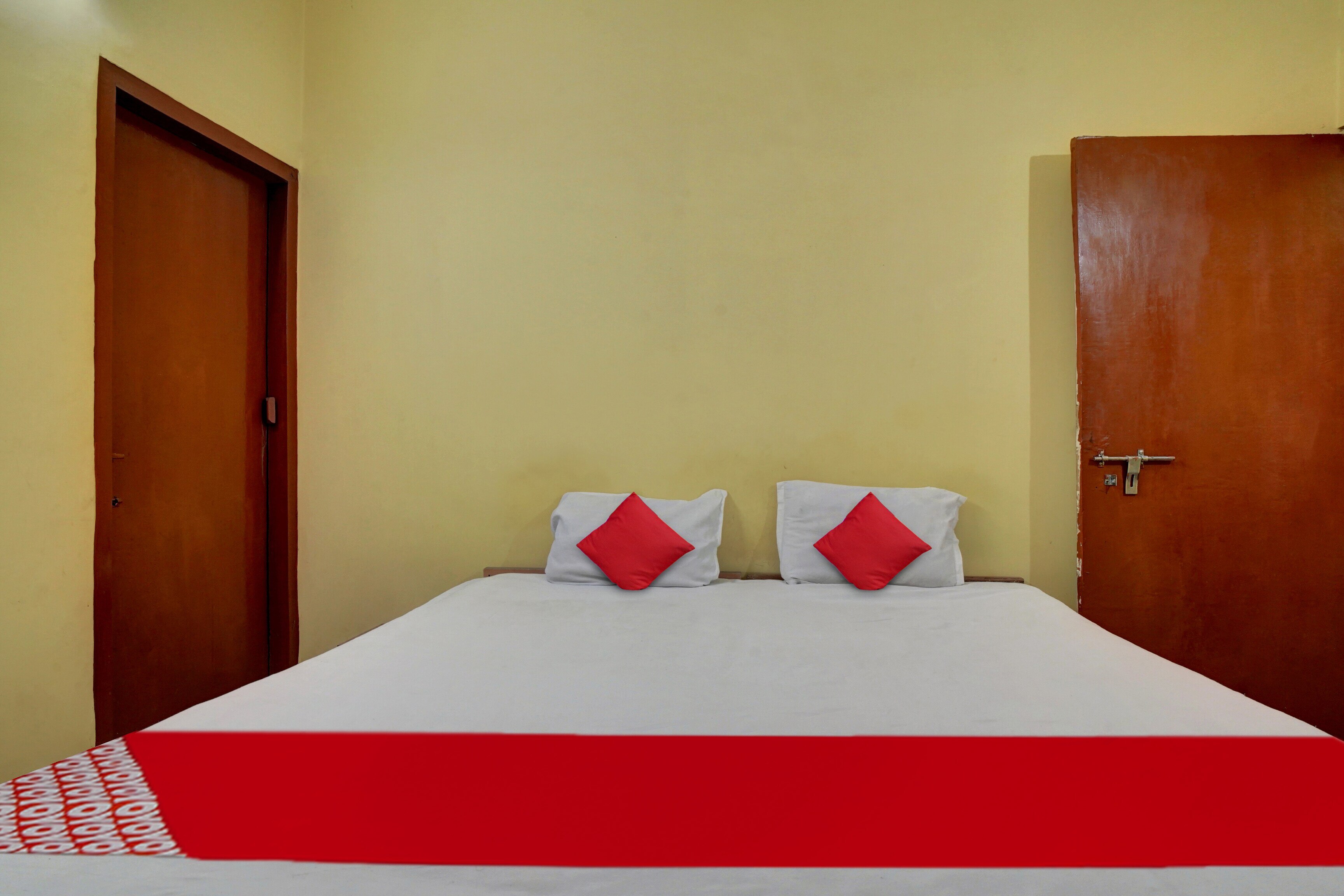 Super Hotel O Om Shriyam Banquet And Heritage - Tap to explore photos