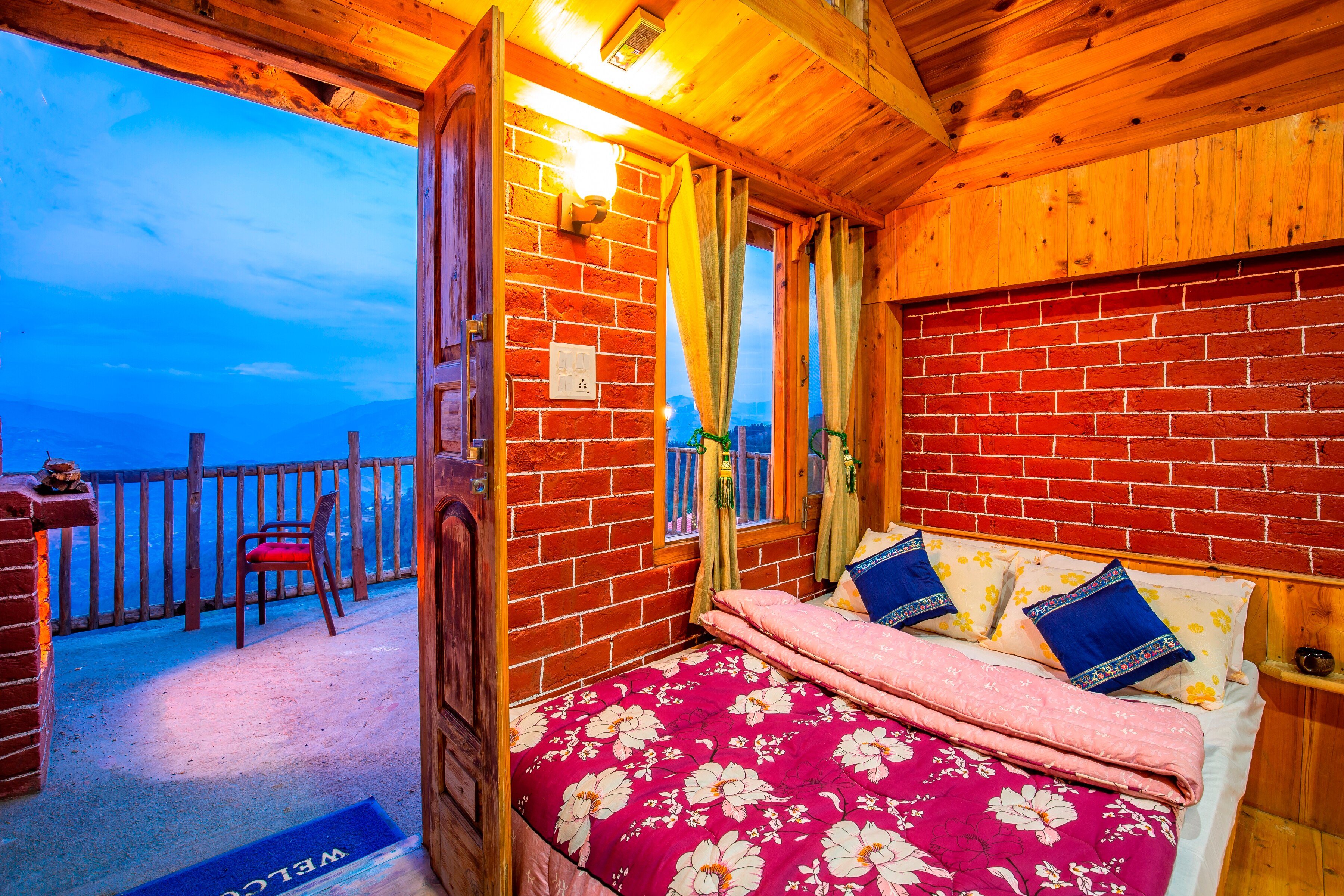 Zostel Homes Cheog (Shimla) - Tap to explore photos