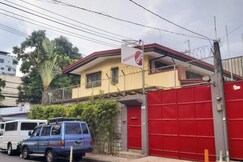 OYO 916 Angel's Boardrooms, Cainta