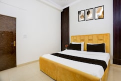 Hotel O by OYO VP GRAND, Delhi