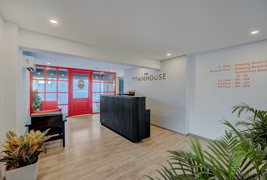 Super Townhouse Hadapsar