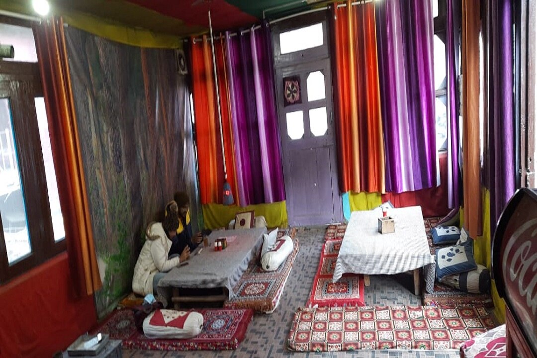 Dhruv Guest House - Tap to explore photos