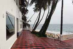 Willo Stays Ocean Hues on the beach, Kannur