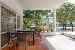 Solitude By The Pool 2BR Villa nr Novotel Candolim, Goa