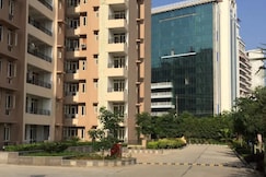 Happy hours, Noida