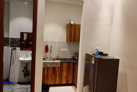 City Shelter - Studio with all basic amenities