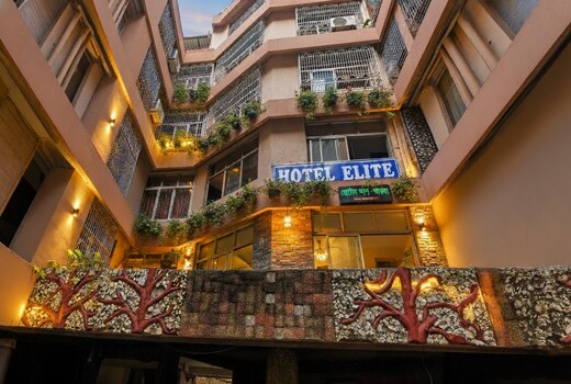 FabHotel Samrat