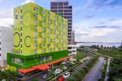 Zest Harbour Bay Batam, Batam