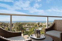 Hotel La Jolla, Curio Collection by Hilton, Nanjing