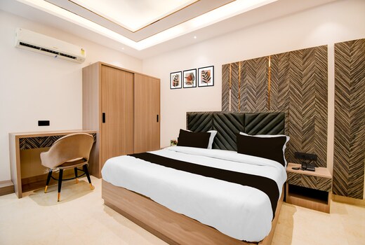 Super Townhouse Oak Ratanpur Panki