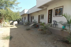 JAY AMBIKA FARM, Wai