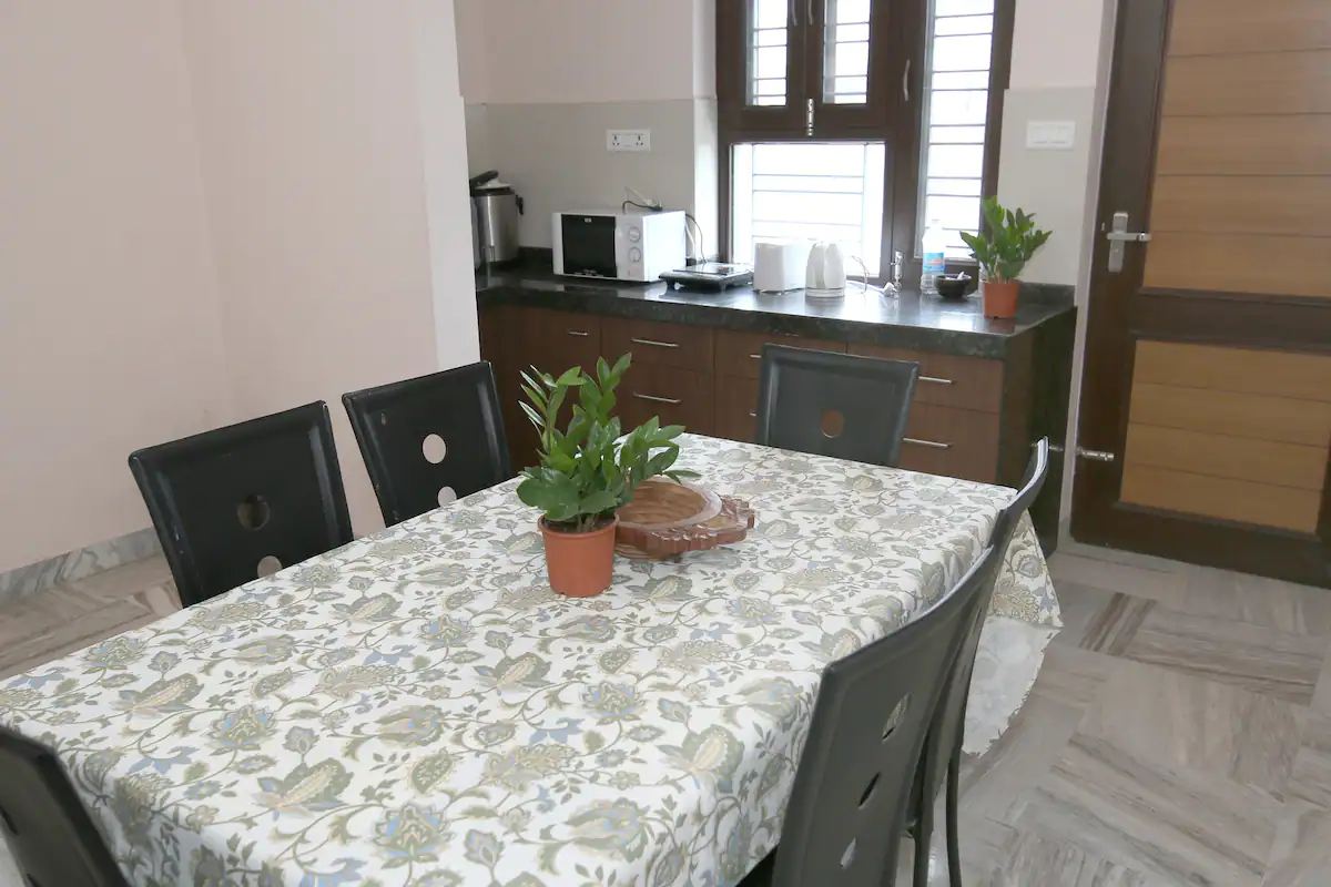 UTSAV HOMESTAY JAIPUR - Tap to explore photos