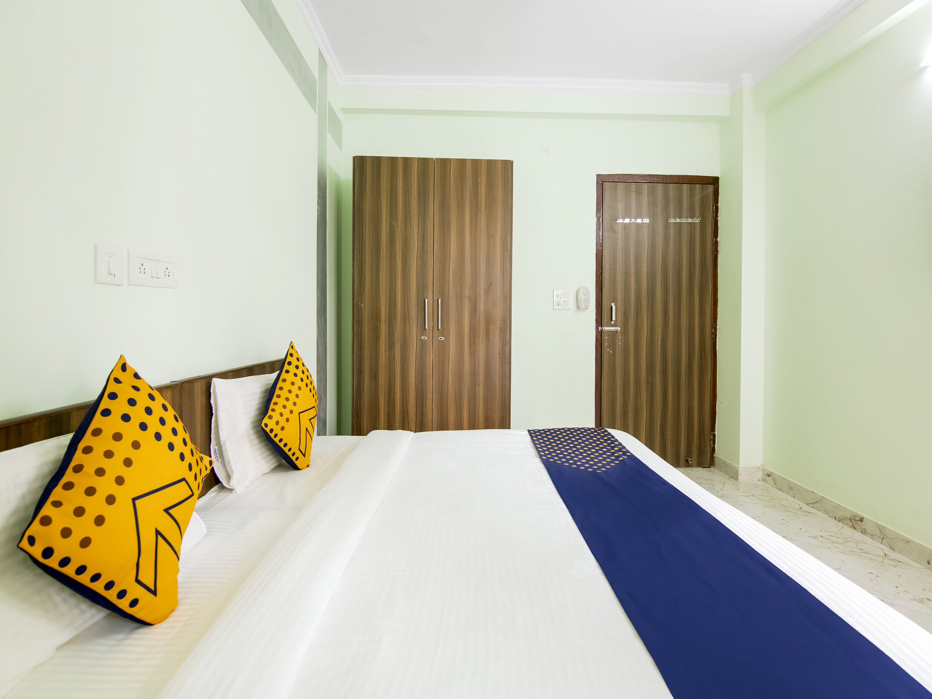 Hotel O Unique Residency Tua Devi Lal Park - Tap to explore photos