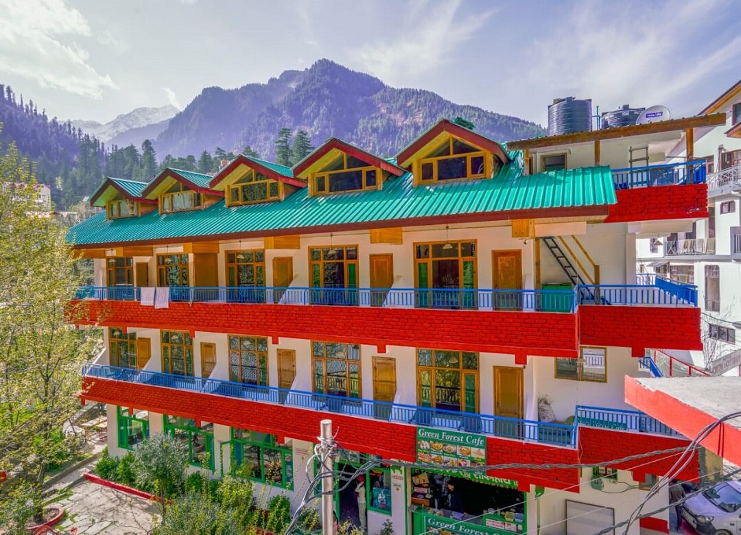 Flustern Hostel And Cafe Manali Hostel Book 1